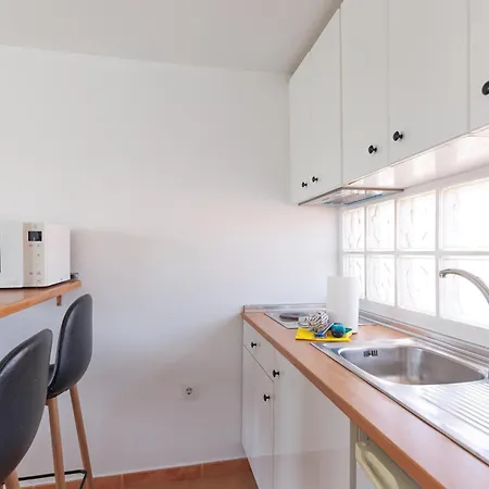 Lenni كوستا كالما